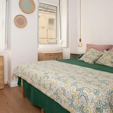 Charming 1 Bedroom W/ Terrace Near Belém