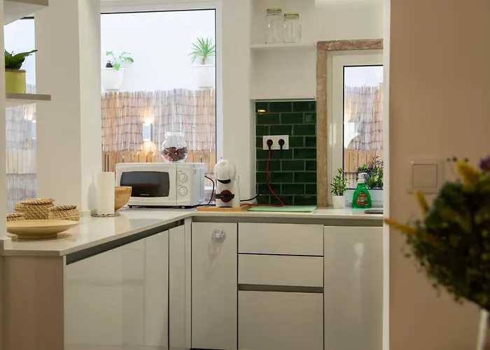Apartamento Charming 1 Bedroom W/ Terrace Near Belém